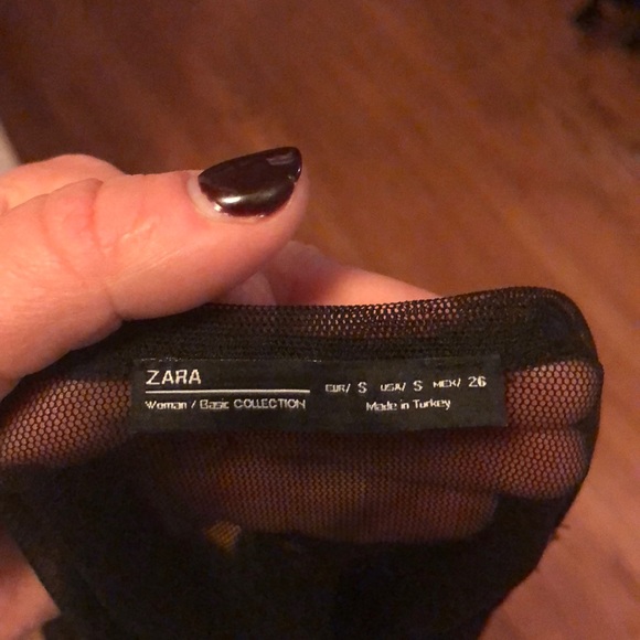 ZARA - mesh flower embroidered T-shirt SIZE SMALL - Picture 7 of 7